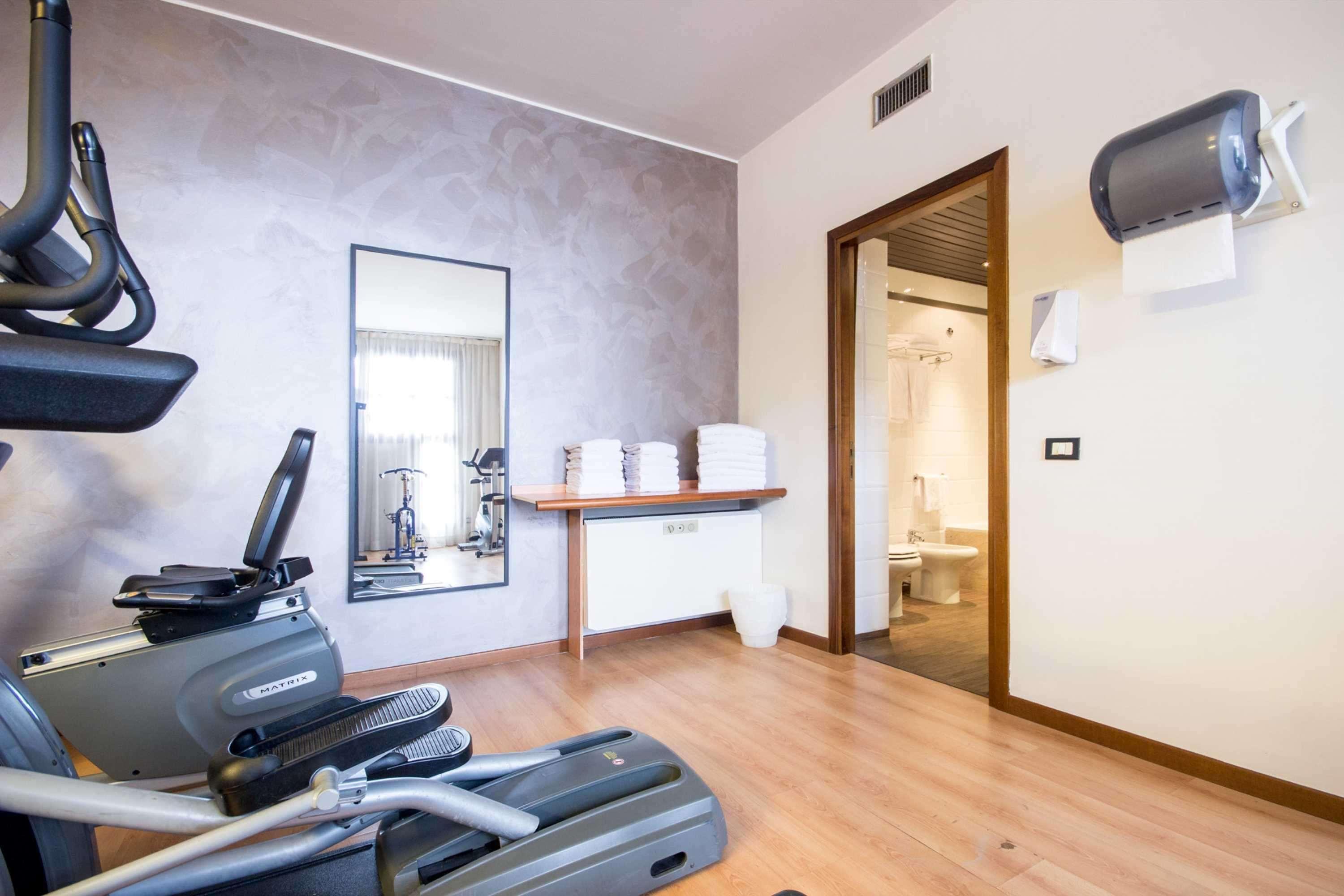 Best Western Modena District Campogalliano Bagian luar foto